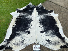 Load image into Gallery viewer, 68 - Salt and Pepper Cowhide