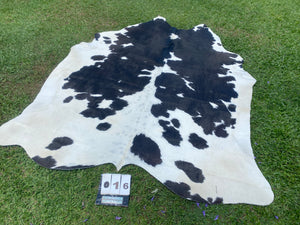 16. Salt pepper  Cowhide