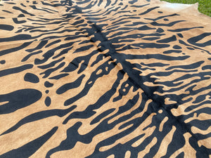 06. Tiger print Cowhide