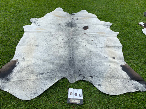 68 - Salt pepper Cowhide