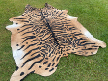 Load image into Gallery viewer, 06. Tiger print Cowhide