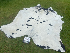 09. Salt pepper  Cowhide